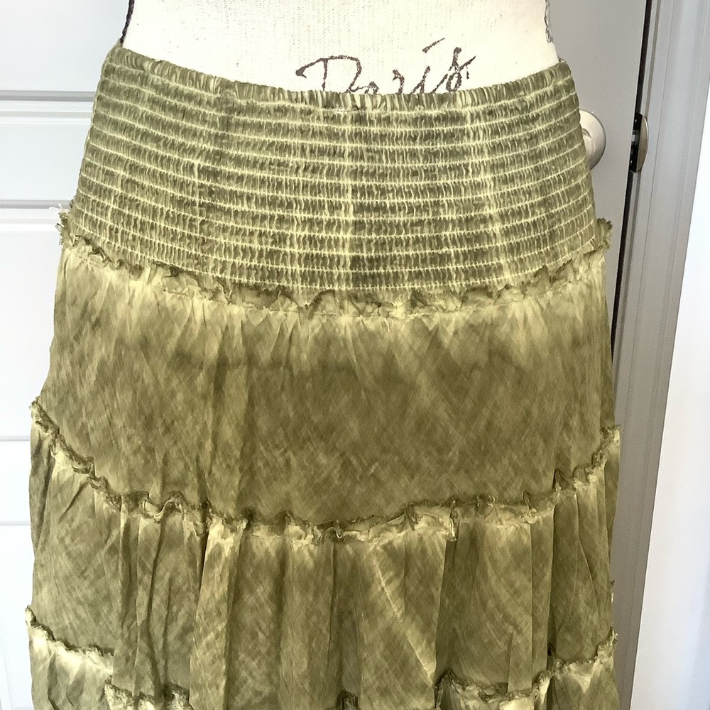 😻 Free People Tiered Maxi Skirt 😻 - Picture 6 of 11